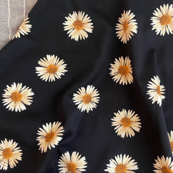 Floral Skirt - Picture 3 of 3